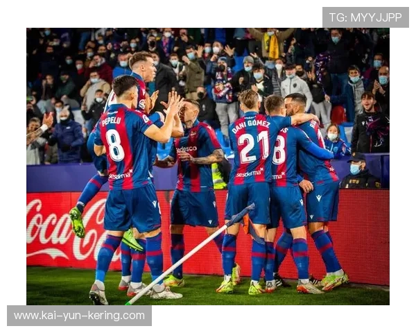 马洛卡主场雨战影响传球精度,双方半场互交白卷 马洛卡主场雨战影响传球精度,双方半场互交白卷